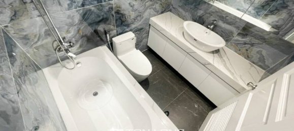 4 bedrooms Apartment in Tay Ho, Vietnam No. 574 24