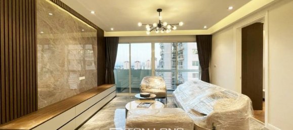 4 bedrooms Apartment in Tay Ho, Vietnam No. 574 2