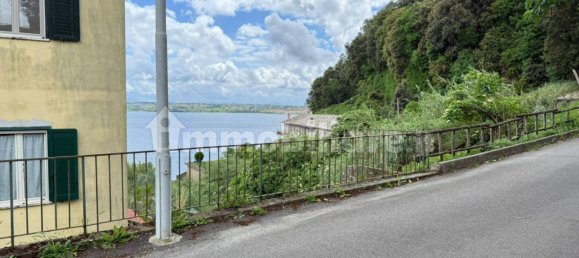 1-salle Garage à Capodimonte, Italy No. 263046 6