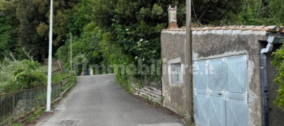 1-salle Garage à Capodimonte, Italy No. 263046 9