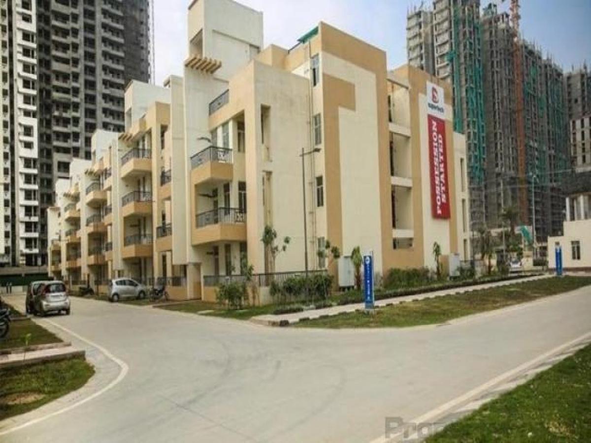 3 Schlafzimmer Haus in Noida, India, Nr. 67861