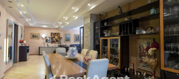 3 Schlafzimmer Wohnung in Catanzaro, Italy, Nr. 296156 5