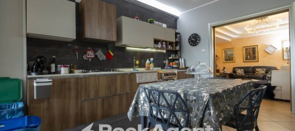 3 Schlafzimmer Wohnung in Catanzaro, Italy, Nr. 296156 13