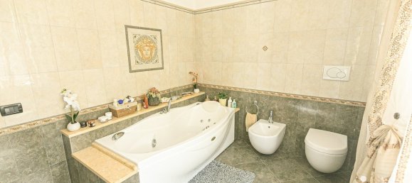 3 bedrooms Villa in Campomorone, Italy No. 297982 15