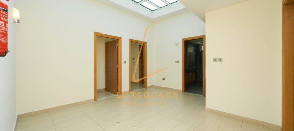 4 Schlafzimmer Villa in Jumeirah Park, UAE, Nr. 114403 16