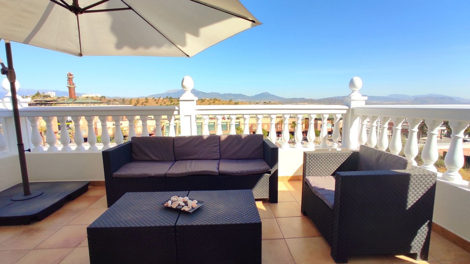 3 غرف نوم فيلا في Coin, Spain رقم 133945