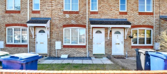 2 bedrooms House in Grays, United Kingdom No. 4978 2