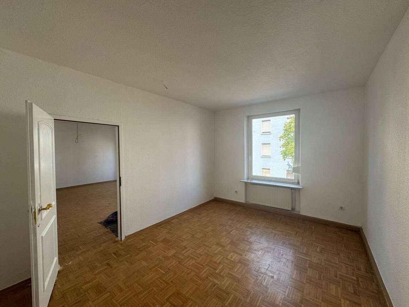 Apartamento de 3 dormitorios en Saarbrucken, Germany No. 294297