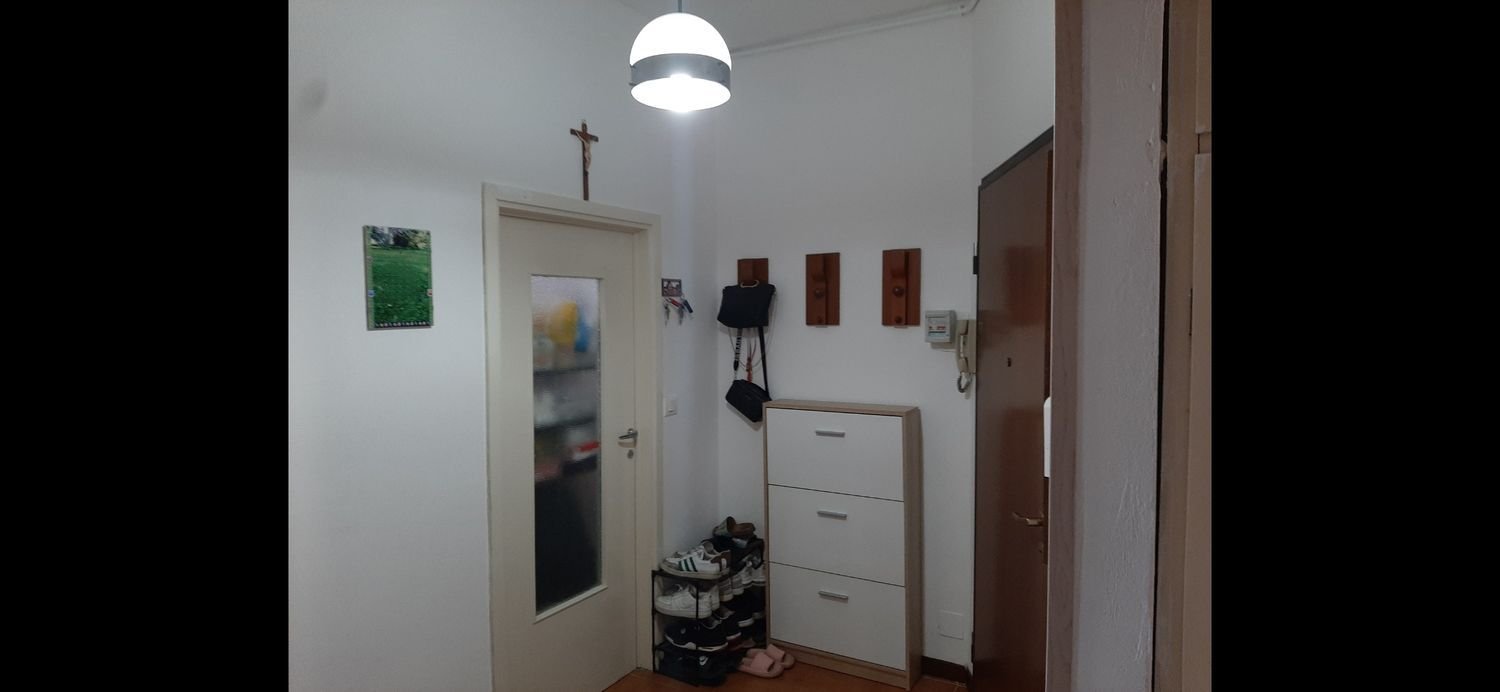 3-salle Appartement à Merate, Italy No. 336427