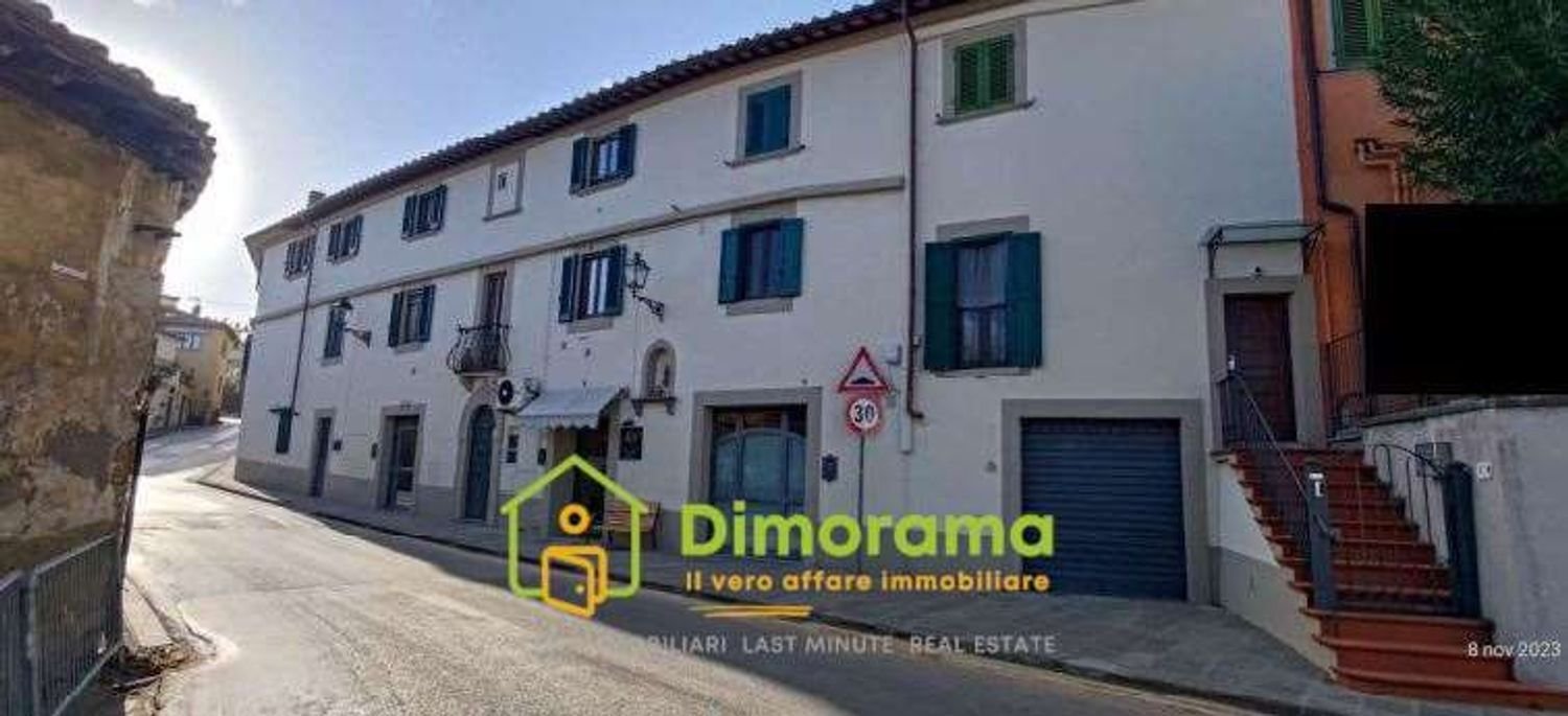 55m² Commercial property in Carmignano, Italy No. 321385