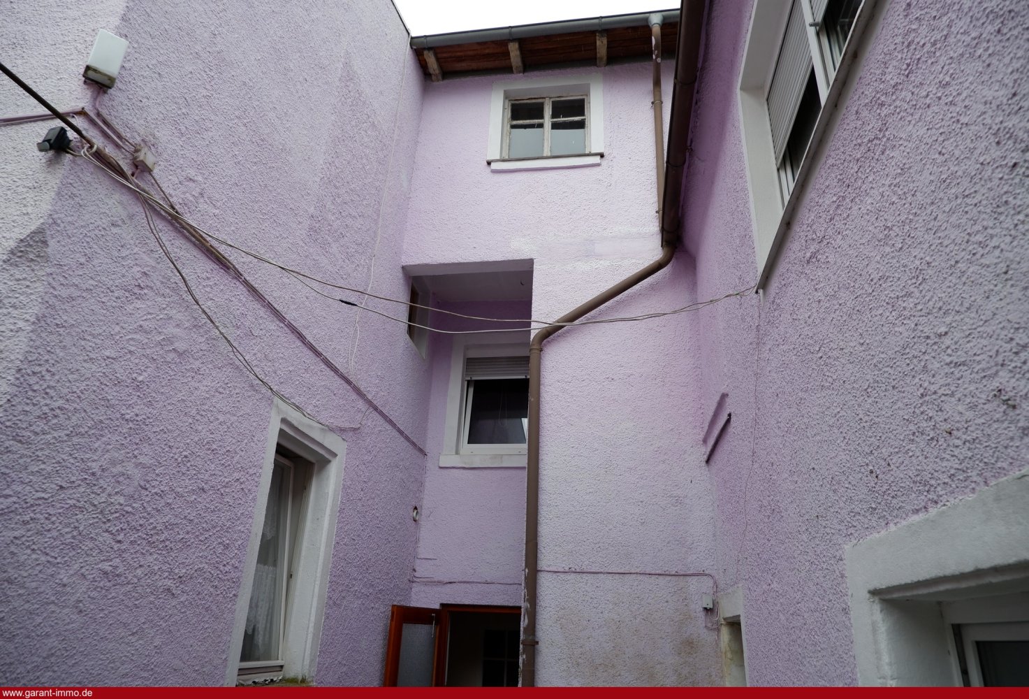 5 غرف نوم بناية في Selb, Germany رقم 2060