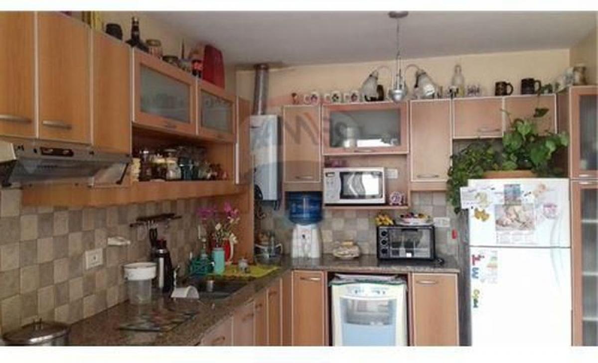 3 bedrooms House in Buenos Aires, Argentina No. 84703