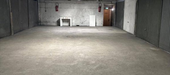 Garage à Paris, France 13m² No. 142317 3