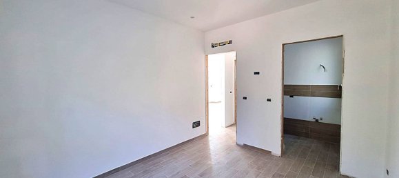 Apartamento de 3 habitaciónes en Finale Ligure, Italy No. 83040 8
