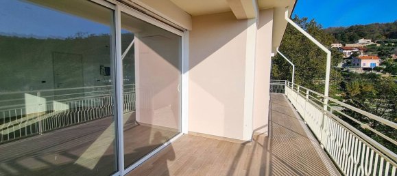 Apartamento de 3 habitaciónes en Finale Ligure, Italy No. 83040 2