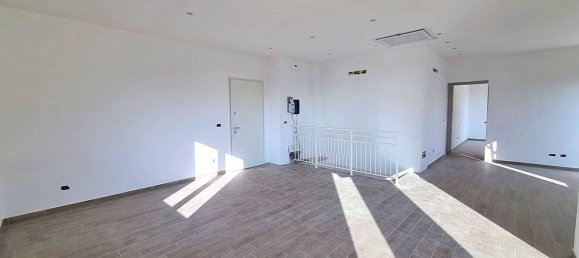 Apartamento de 3 habitaciónes en Finale Ligure, Italy No. 83040 23