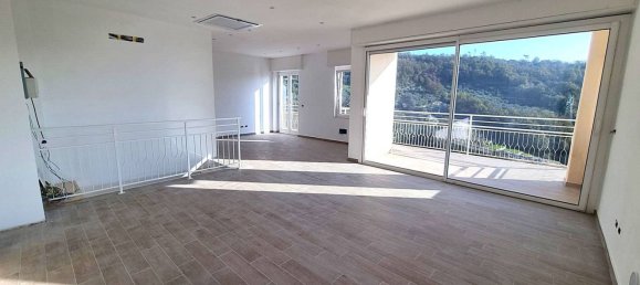 Apartamento de 3 habitaciónes en Finale Ligure, Italy No. 83040 22