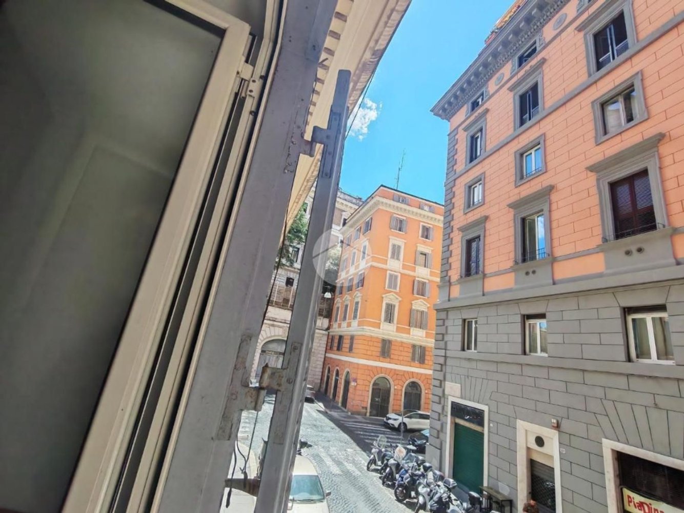 2 rooms Apartment in Rome, Italy No. 280186