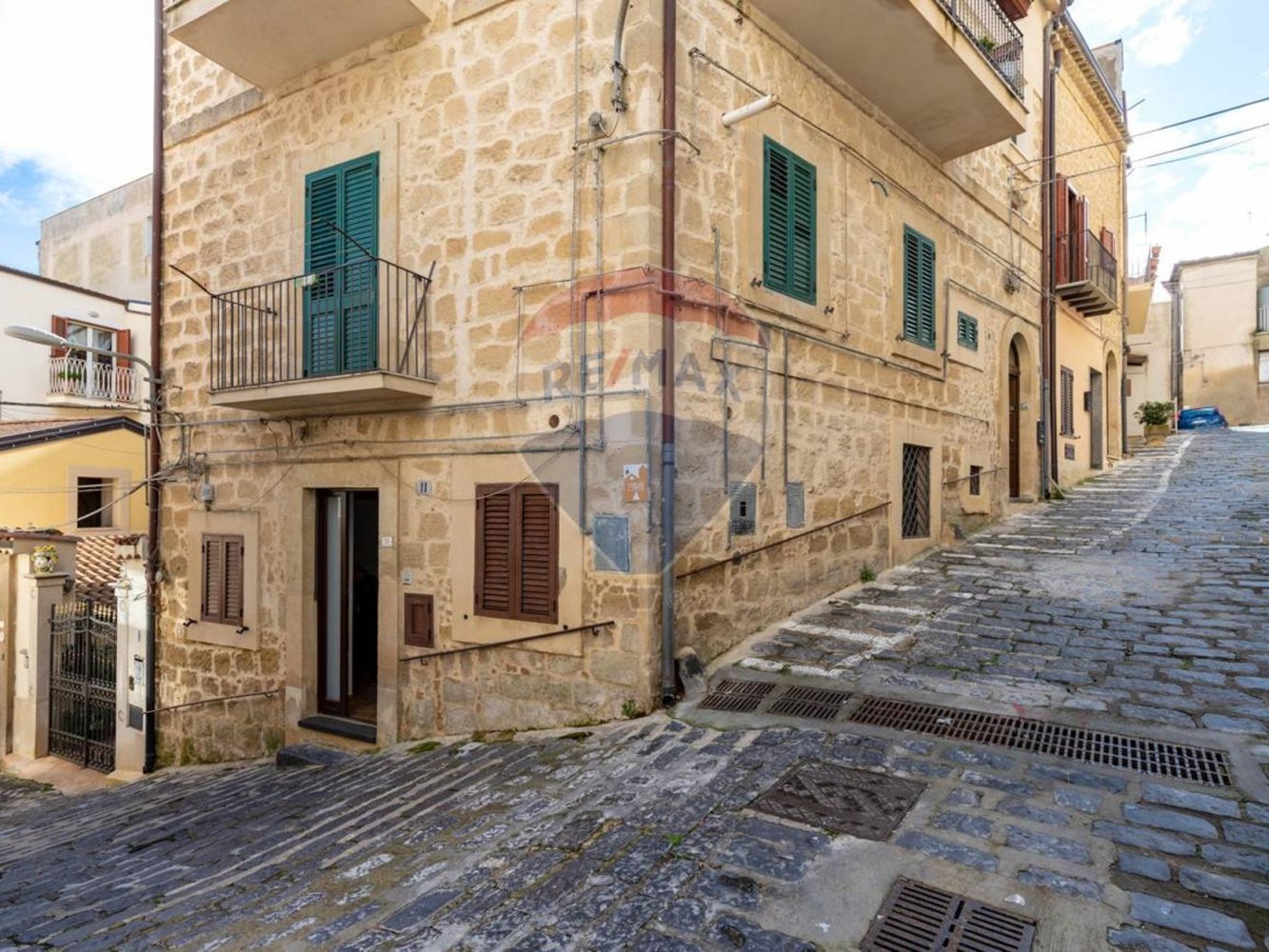 2 bedrooms House in Enna, Italy No. 65604