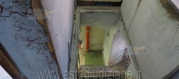 5 rooms Apartment in Rome, Italy No. 290165 18