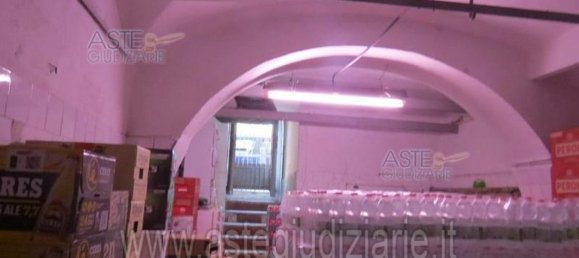 5 rooms Apartment in Rome, Italy No. 290165 8