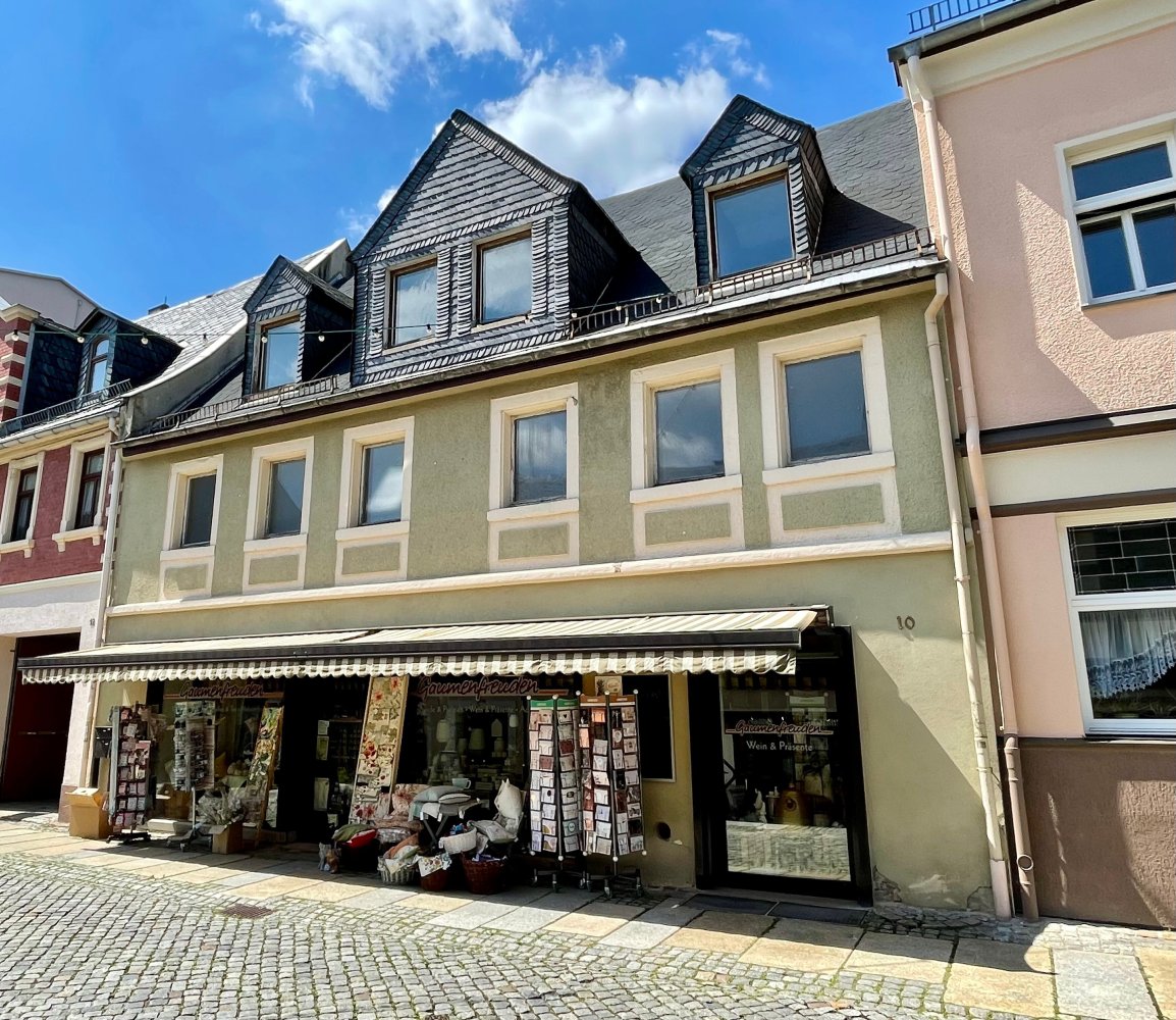 18 rooms Building in Erzgebirgskreis, Germany No. 13214