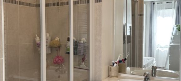 3 Schlafzimmer Wohnung in Ferney-Voltaire, France, Nr. 343443 8