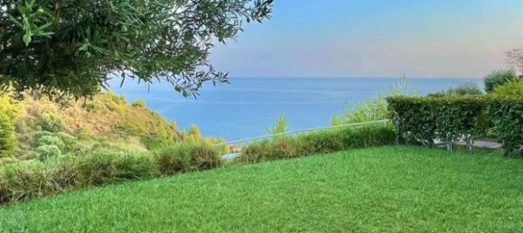 4 bedrooms Villa in Chalkidiki, Greece No. 8350 4