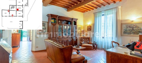 5 bedrooms Villa in Campi Bisenzio, Italy No. 83004 12