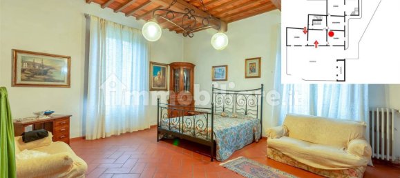 5 bedrooms Villa in Campi Bisenzio, Italy No. 83004 10