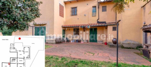 5 bedrooms Villa in Campi Bisenzio, Italy No. 83004 5
