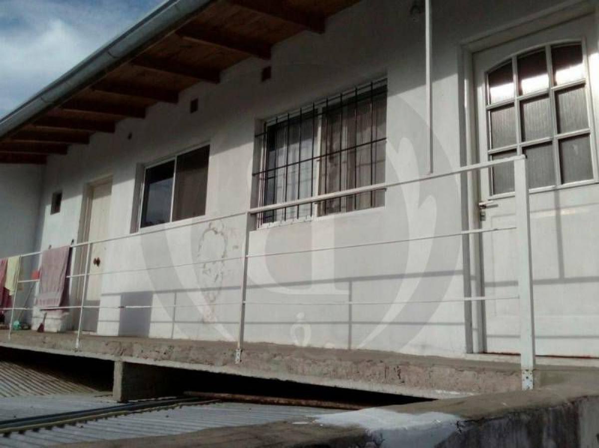 Casa de 4 dormitorios en Tigre, Argentina No. 18481