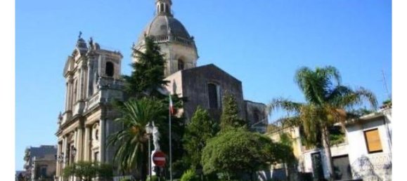 3 rooms Apartment in Aci Catena, Italy No. 253304 4