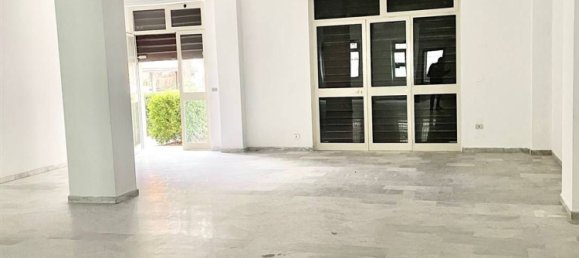 181m² Commercial property in Rende, Italy No. 305917 4