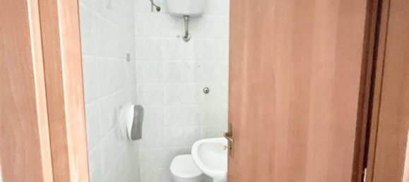 181m² Commercial property in Rende, Italy No. 305917 8