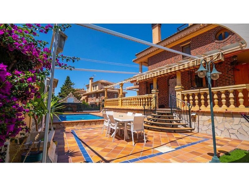 8 bedrooms House in Cajar, Spain No. 234209