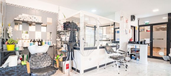 عقار تجاري في Portimao, Portugal 35متر مربع رقم 57561 7