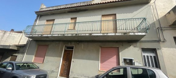 4 rooms Apartment in Venetico, Italy No. 48383 28