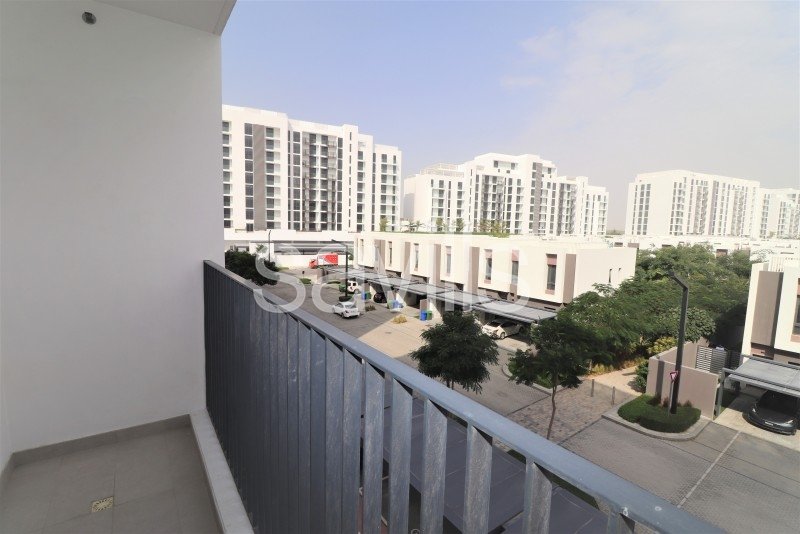 2 bedrooms Apartment in Sharjah, UAE No. 8027
