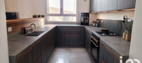 2 bedrooms Apartment in Saint-Maurice, France No. 331329 6