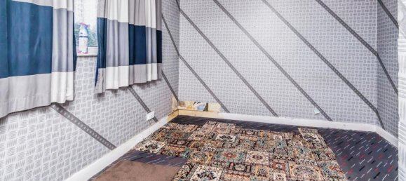 3 bedrooms House in Croydon, United Kingdom No. 8120 8