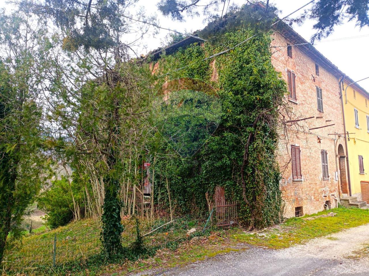 4غرفة منزل في Fabriano, Italy رقم 9426