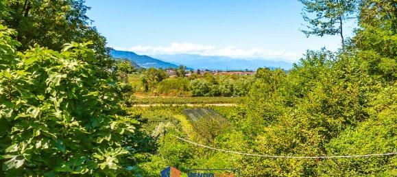 5 rooms House in Revello, Italy No. 270983 4