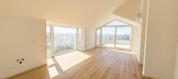 3 bedrooms Penthouse in Trieste, Italy No. 97548 6