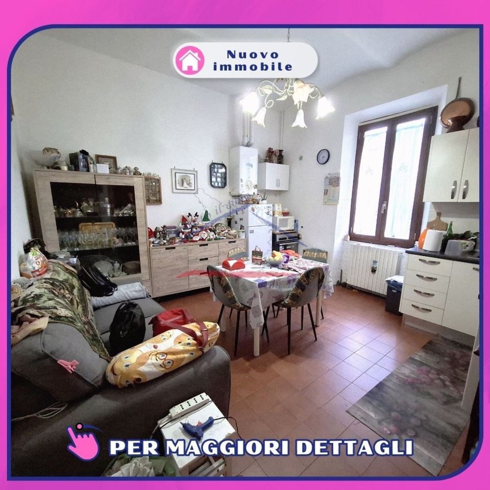 Apartamento de 2 habitaciónes en Arezzo, Italy No. 197777