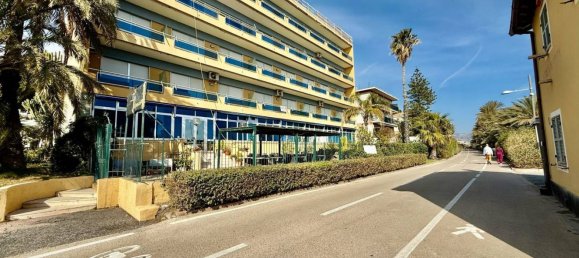 2-salle Appartement à Sanremo, Italy No. 36909 20
