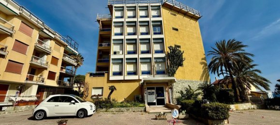 2-salle Appartement à Sanremo, Italy No. 36909 11