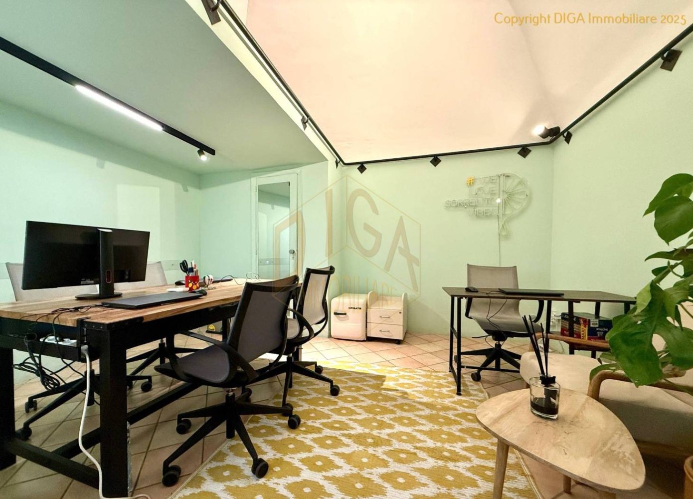 1غرفة عقار تجاري في Sorrento, Italy رقم 341245