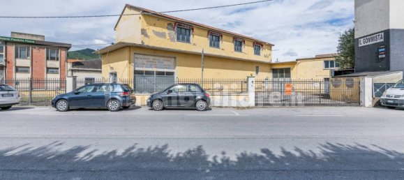1 room Warehouse in Bientina, Italy No. 275159 2