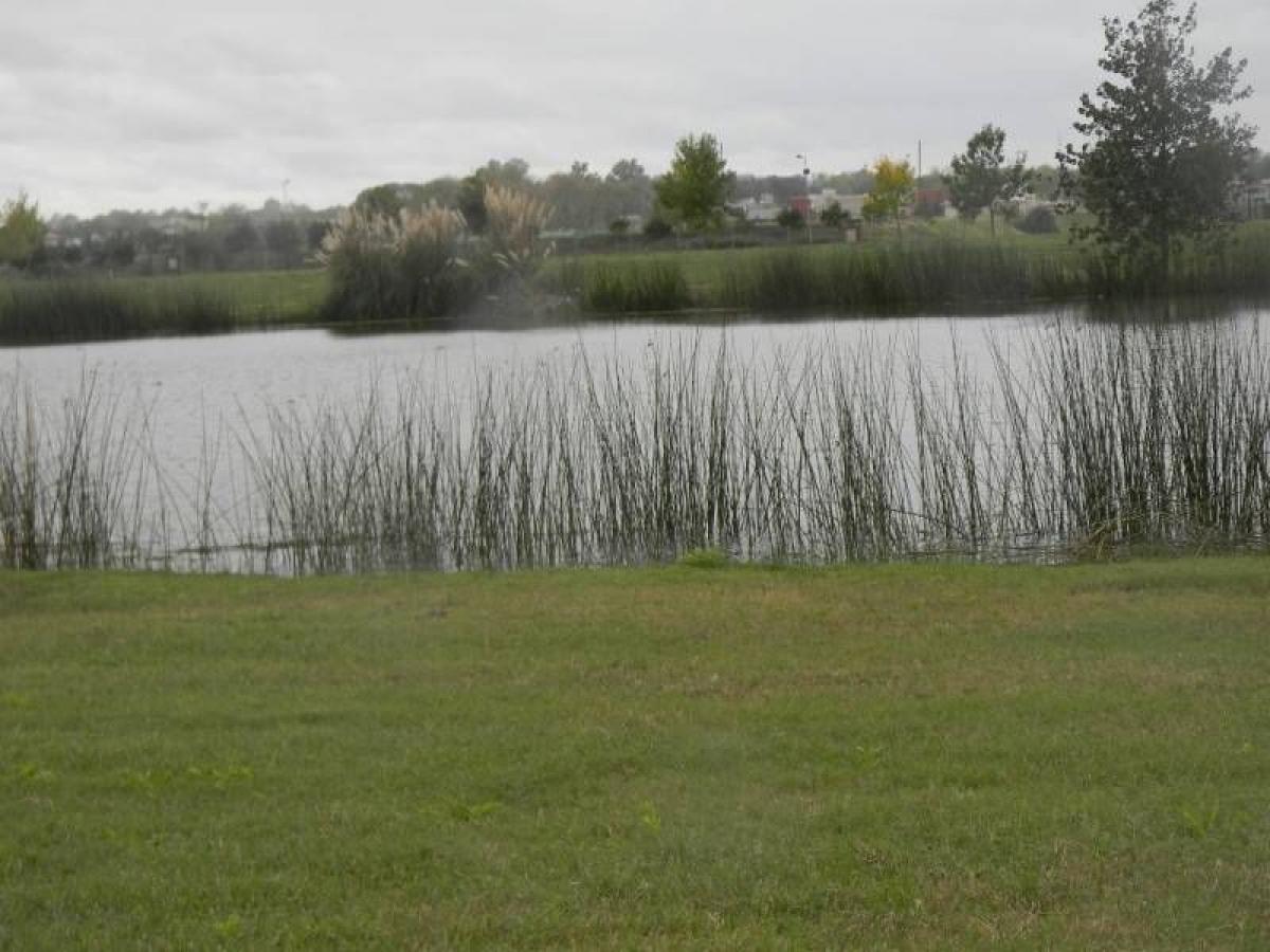  Land in Escobar, Argentina No. 121560